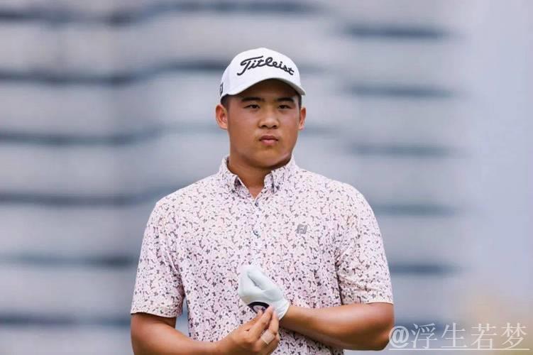 周彦含问鼎上海公开赛冠军